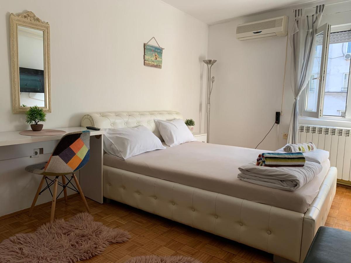 Sunrise Apartment Belgrado Buitenkant foto
