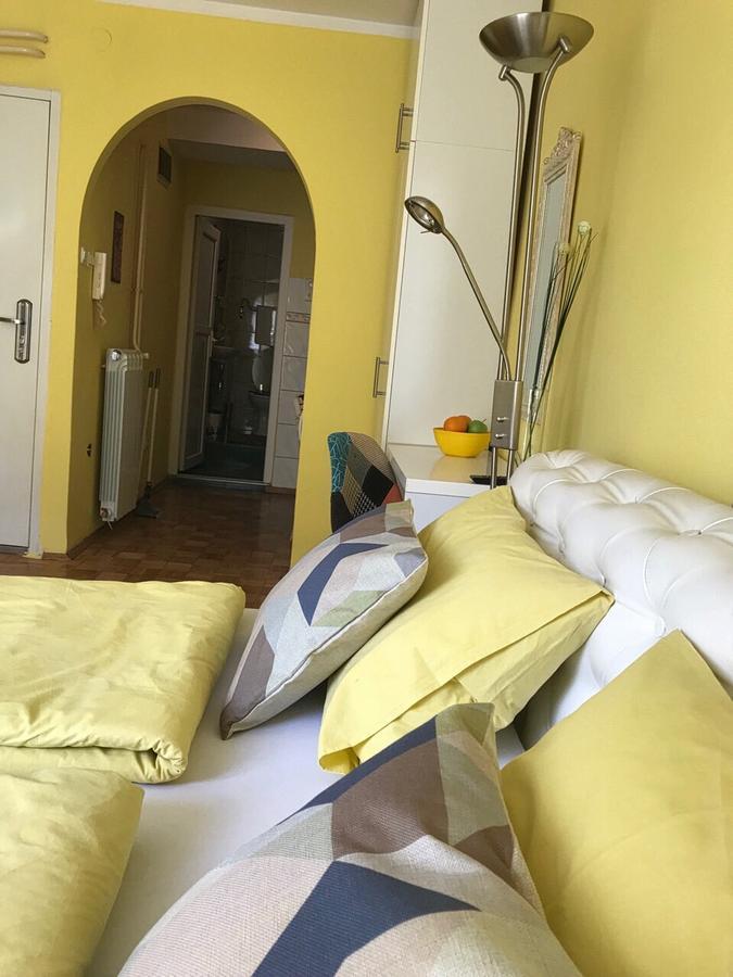 Sunrise Apartment Belgrado Buitenkant foto